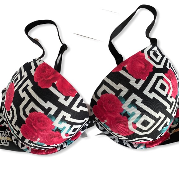 PINK Victoria's Secret Other - VS Pink wear everywhere super push up bra 32DD